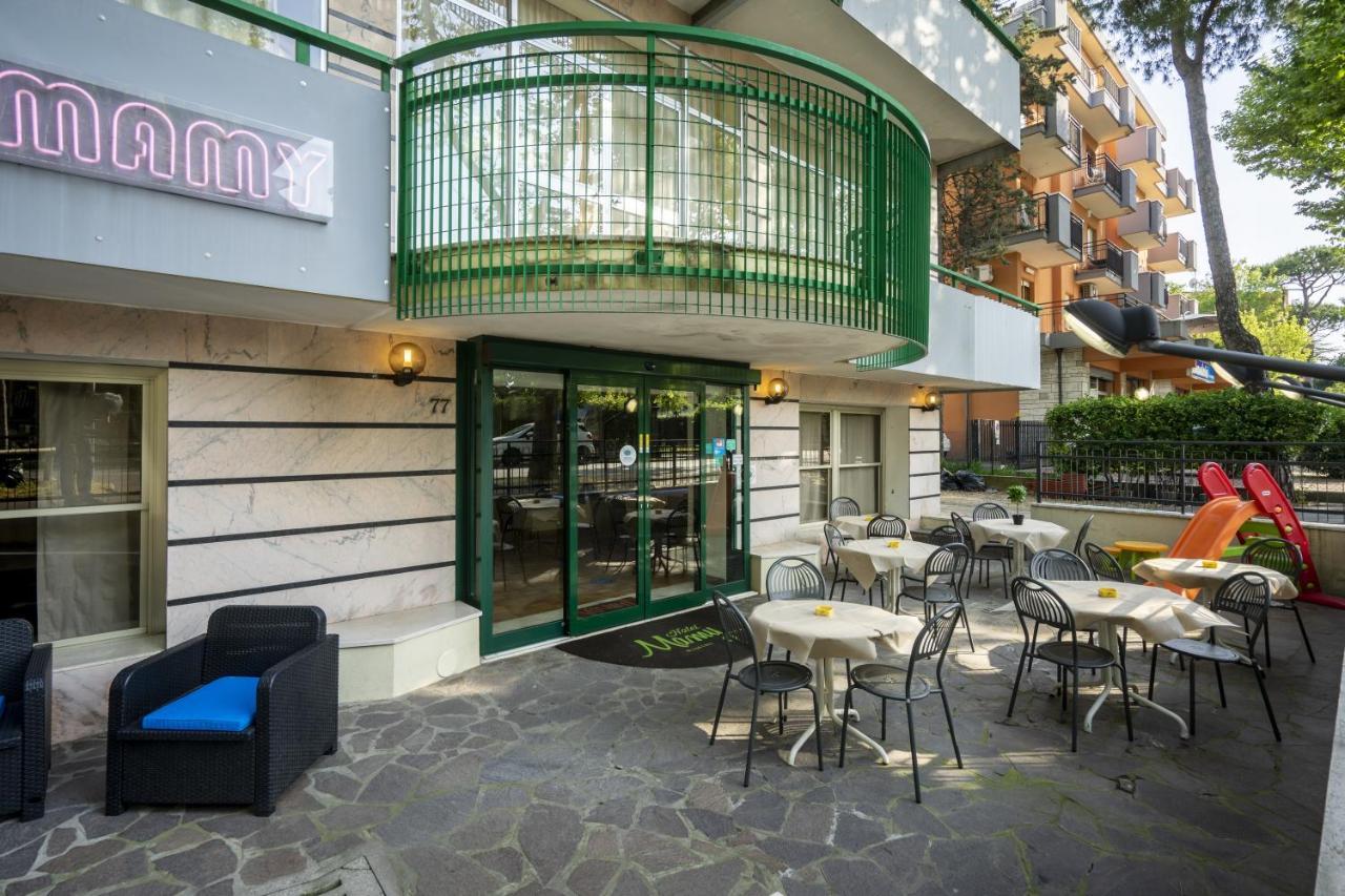 Hotel Mamy Rímini Exterior foto
