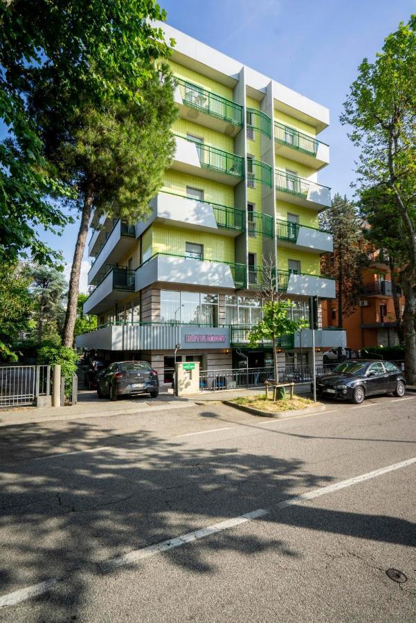 Hotel Mamy Rímini Exterior foto